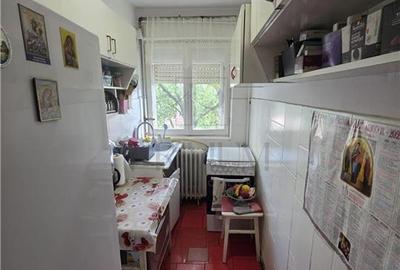 Apartament cu 4 camere semidecomandat, mobilat în Cetății - 3