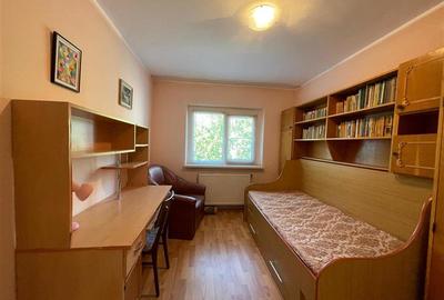 Apartament cu 3 camere decomandat, mobilat în E3 - 3