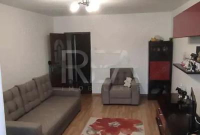 Apartament 3 camere decomandat, bloc 1985-Orsova. - 2