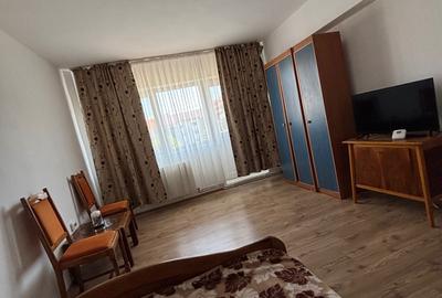 Garsonieră decomandată în Micro 2 - 5