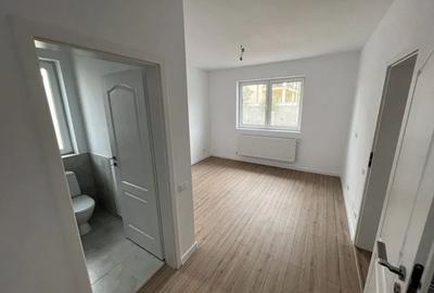 Casa dintre lacuri, Crevedia, cartier nou. - 12