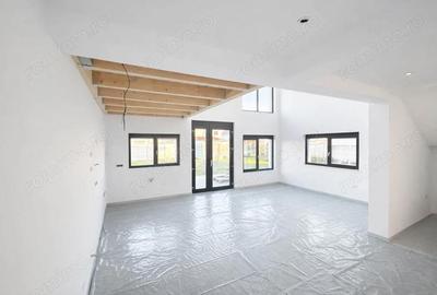 Casă cu 4 camere cu Teren 349 Mp în Dumbrăvița - 1