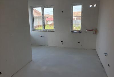 Casă cu 4 camere în Tureni - 1