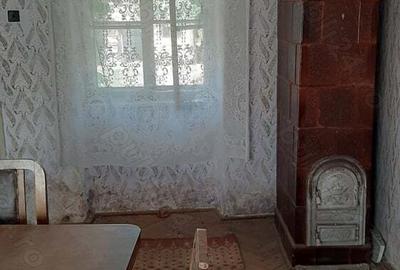 De vanzare casa, curte ?i gradina in Ora?tie - 4