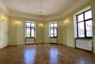 Apartament cu 3 camere semidecomandat în Central - 10