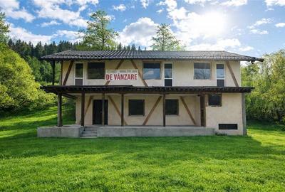 Casă cu 9 camere cu Teren 884 Mp în Exterior Est - 8