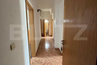 Spațiu comercial, de 140 mp, în Central - 7