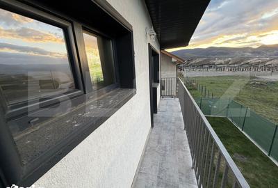 Casă cu 3 camere cu Teren 250 Mp în Micești - 2