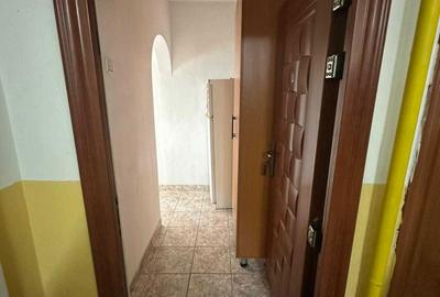 Apartament cu 2 camere semidecomandat în Trivale - 1