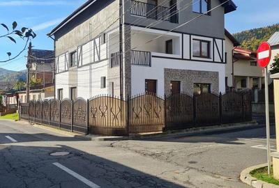 Casă cu 4 camere în Central - 9