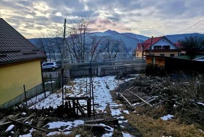Teren de 711 mp, în Hangu - 2