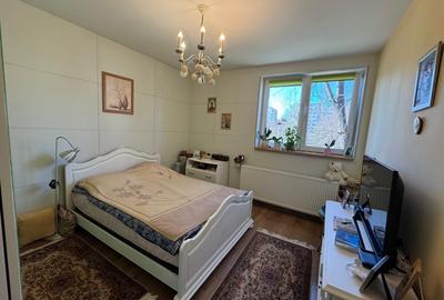 Apartament cu 4 camere decomandat în Titan - 18