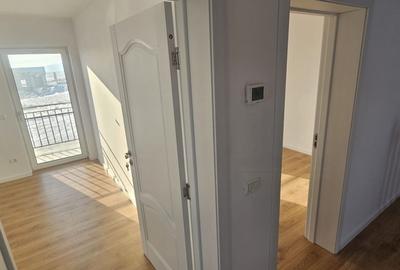 Duplex cu 4 camere cu Canalizare în Ipotești - 8
