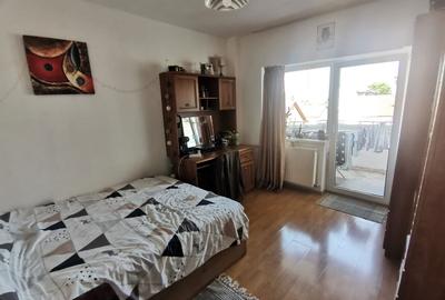Apartament cu 3 camere decomandat în Central - 2