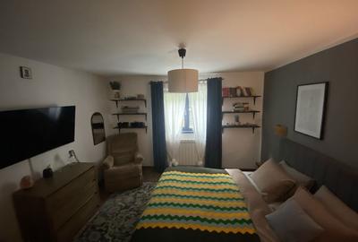 Casă cu 4 camere cu Teren 200 Mp în Central - 1