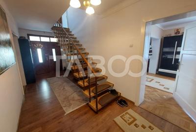 Casa de vanzare zona Calea Poplacii teren 950 mp si deschidere 21 m - 7