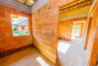 Casa noua DE VANZARE cu COMISION 0% - 12