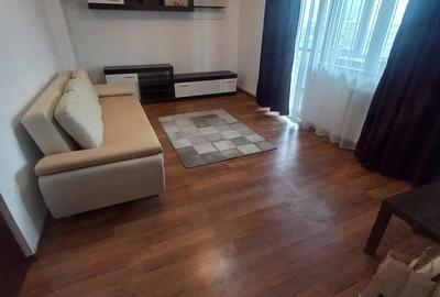 Apartament cu 3 camere semidecomandat, mobilat în Ultracentral - 1