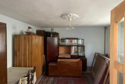 Potlogi Sat Pitaru Imobil P+1+Pod 7 Camere An 1995 Potlogi Sat Pitaru Imobil P+1+Pod 7 Camere An 1995 - 8