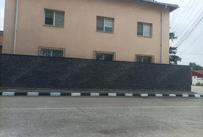 Spațiu comercial, de 115 mp, în Central - 8