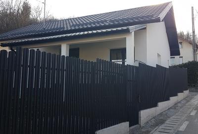 Casă individuală cu 4 camere cu Teren 400 Mp în Central - 1