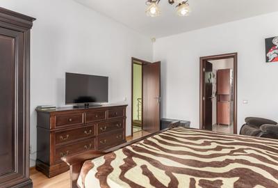 Casă individuală cu 6 camere cu Teren 490 Mp în Central - 13