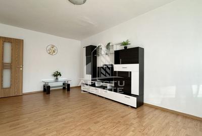 Apartament cu 3 camere, decomandat, zona Lipovei - 2