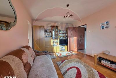 Apartament cu 3 camere semidecomandat în Central - 14