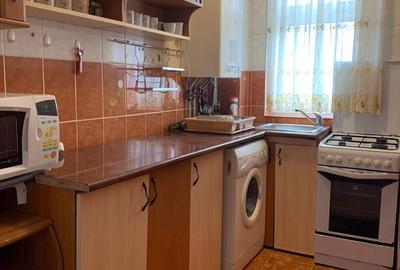 Apartament cu 3 camere decomandat în Romanești - 6