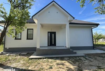 Casă cu 3 camere cu Teren 120 Mp în Sud - 2