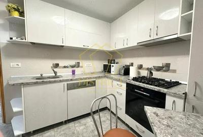 Apartament spatios cu 3 camere | Soarelui