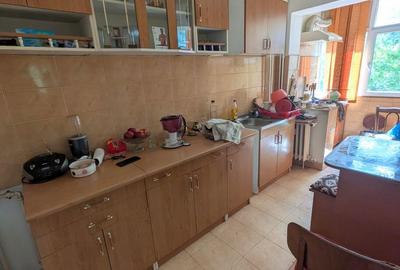 Apartament cu 3 camere decomandat în Calea București - 9