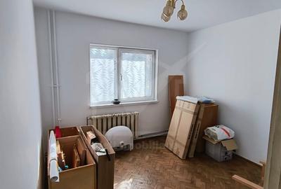 Apartament cu 4 camere + 2 balcoane, 82 mp, Manastur, etaj 1 - 5