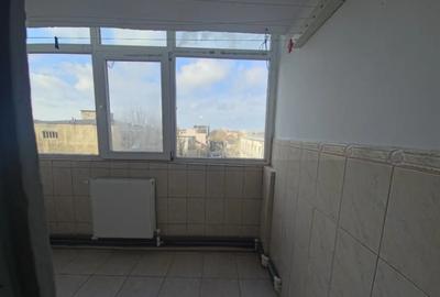 Apartament cu 3 camere decomandat în Central - 4