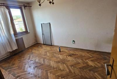 Apartament cu 2 camere decomandat în 1 Mai - 3