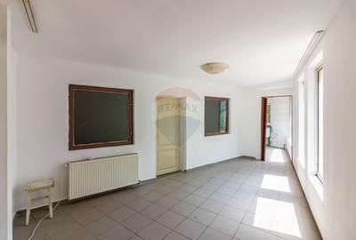 Vila de vanzare Snagov | Piscina, Livada, 8 camere | 3077 mp teren - 31