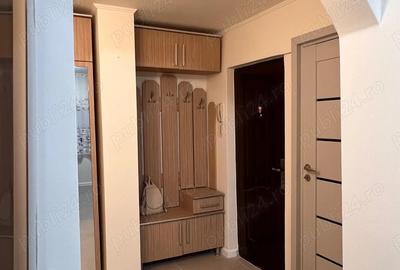 Inchiriez apartament 2 camere - 3