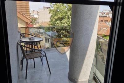 Apartament cu 3 camere semidecomandat în Trocadero - 18