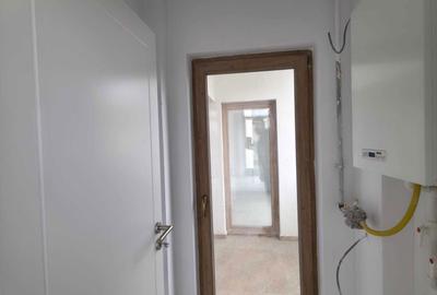 Apartament cu 3 camere decomandat în Central - 8