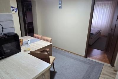 Apartament cu 4 camere, zona Careiului Micro 15 - 3