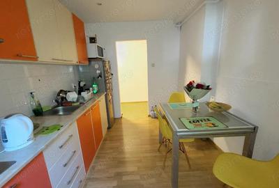 Vand 3 cam 7 Noiembrie confort 1 - 2