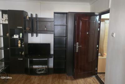 Garsonieră decomandată în Central - 2