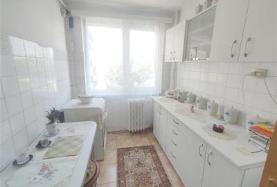 Vanzare apartament 2 camere Tei, mobilat - 2