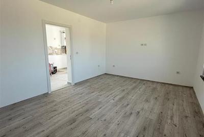 Casă cu 3 camere cu Teren 300 Mp în Vișani - 11