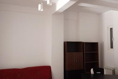 Particular  inchiriez  spatiu  birou  zona   Mosilor - 8