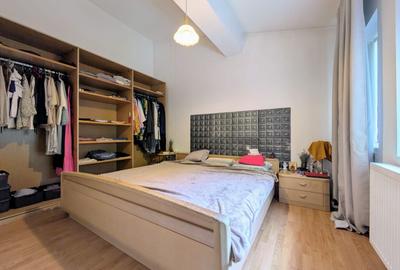 Casă cu 9 camere cu Canalizare în Steaua - 6