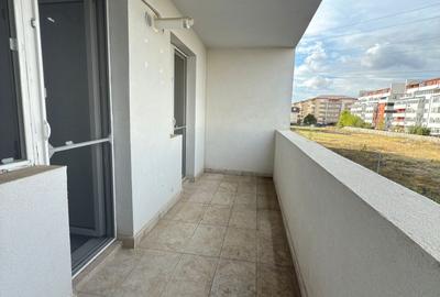 // Apartament 2 camere // Finalizat // Metrou Berceni // Parcare disponibila // - 12
