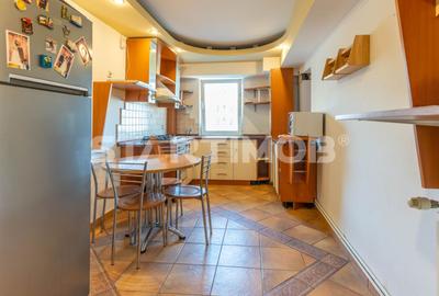 Apartament cu 4 camere decomandat în 13 Decembrie - 4