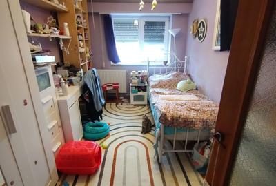 Apartament cu 4 camere decomandat în Dacia - 8