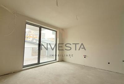 Apartament cu 3 camere semidecomandat în Între Lacuri - 2